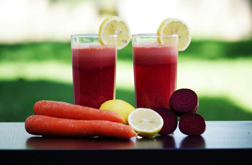 Organic Juicing: Recharge Your Health with Fresh Natural Ingredients